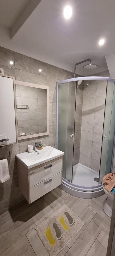 Apartmani Tatic Štinjan Εξωτερικό φωτογραφία
