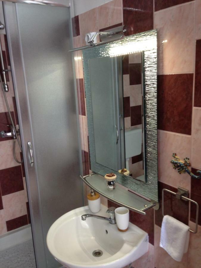 Apartmani Tatic Štinjan Εξωτερικό φωτογραφία